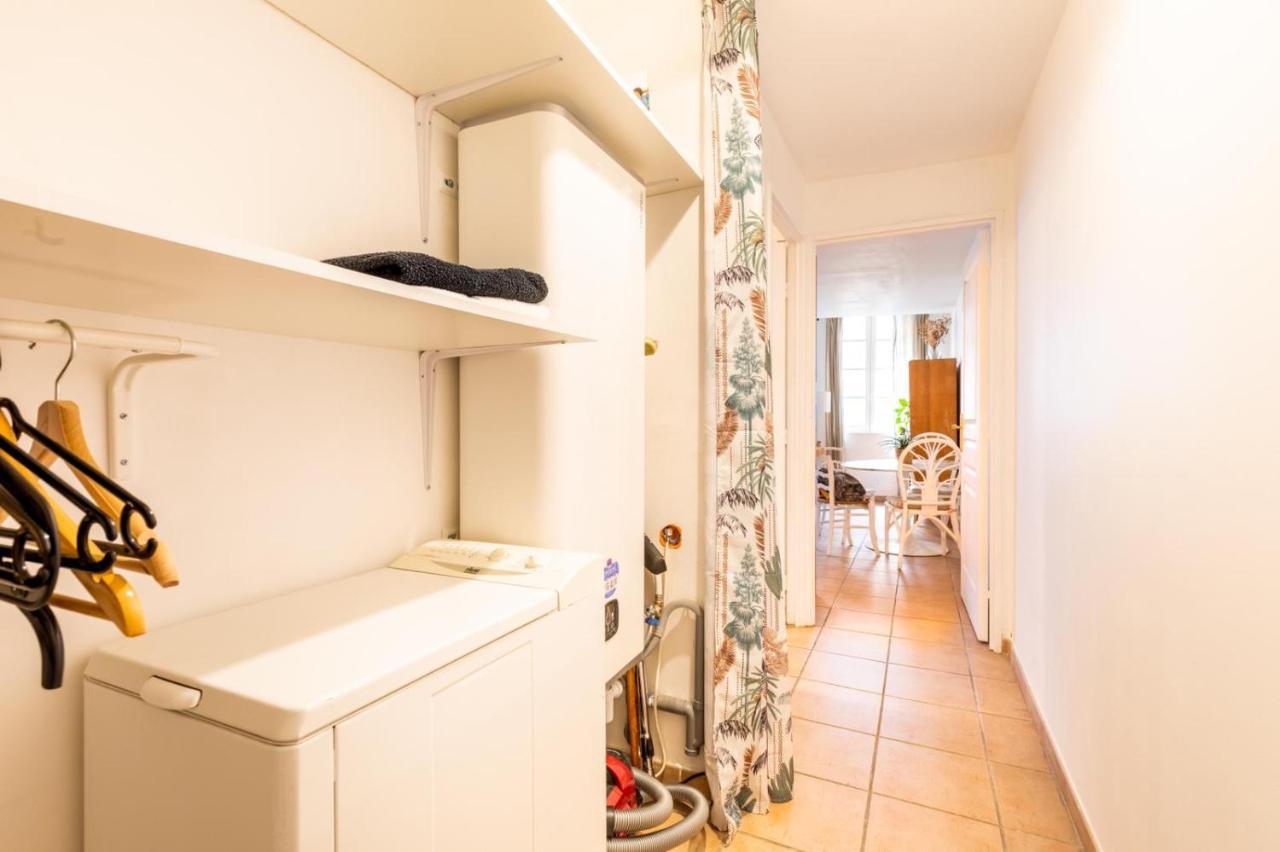 Coquet Appartement Typique Du Panier Marseille Exterior photo